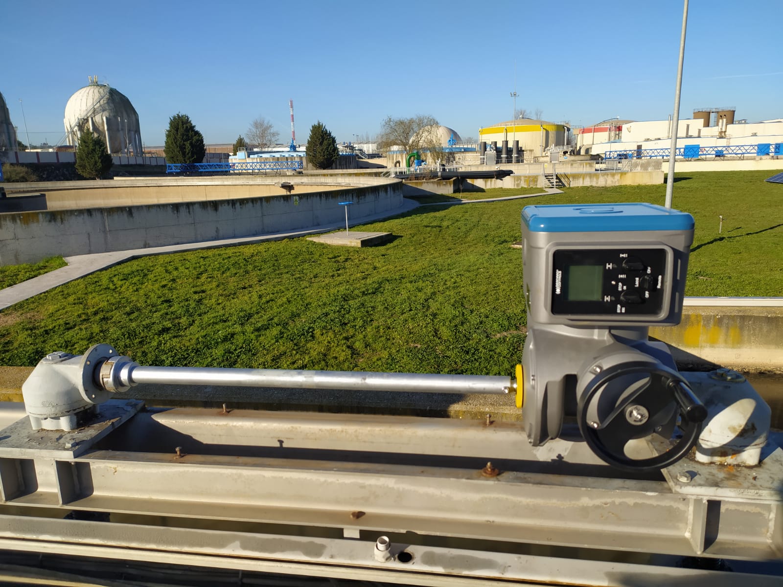 Actuador eléctrico multivuelta vista 3