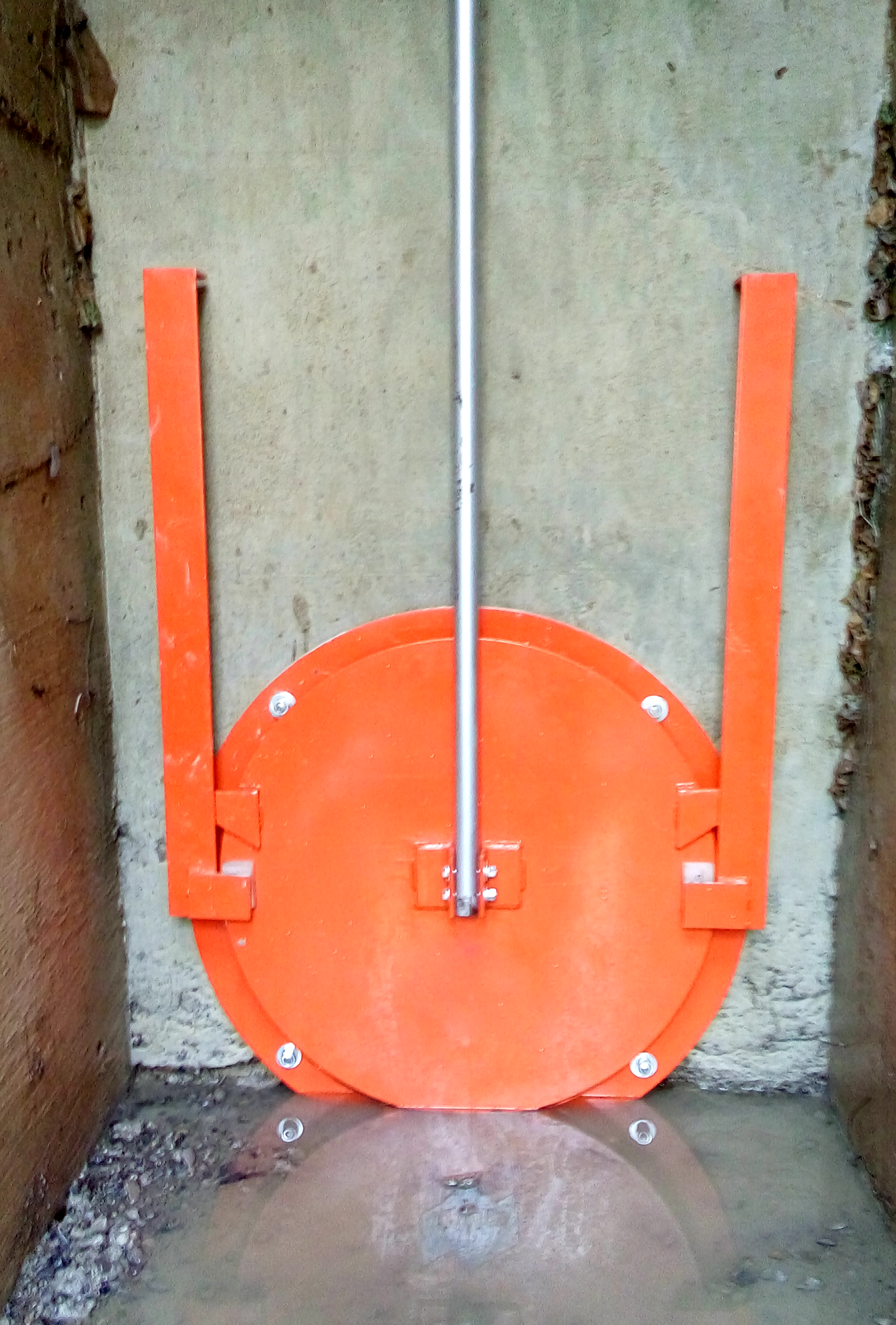 Compuerta redonda para control de flujo