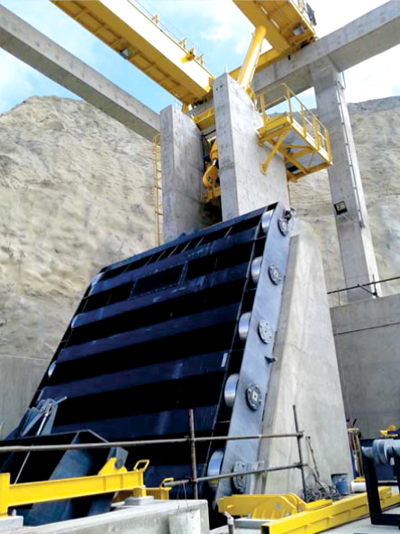 roller-gate-arcomsouth-02