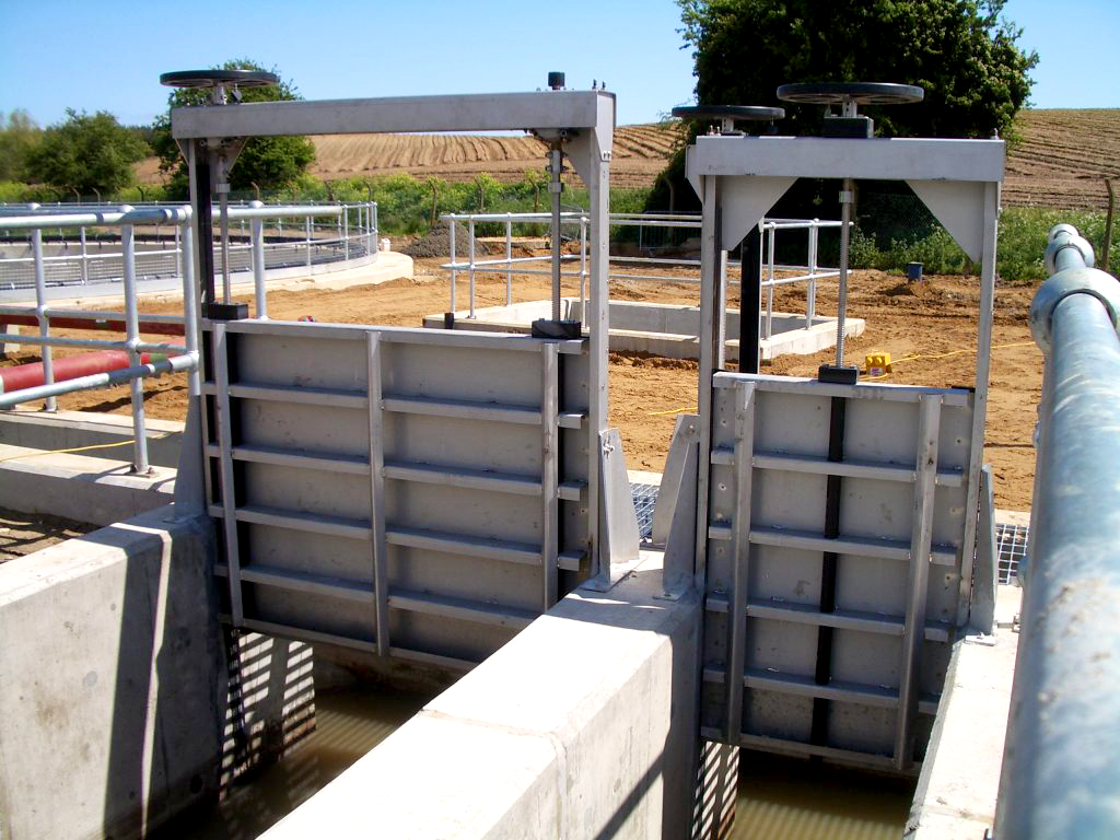 canal-compuerta-arcomsouth-06