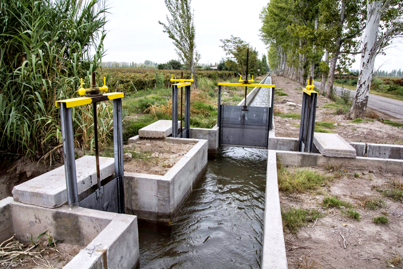 canal-compuerta-arcomsouth